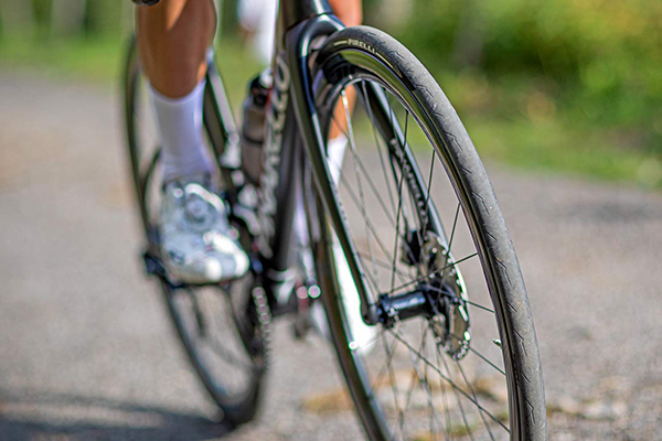 Xe đạp đua sử dụng loại lốp nhỏ
